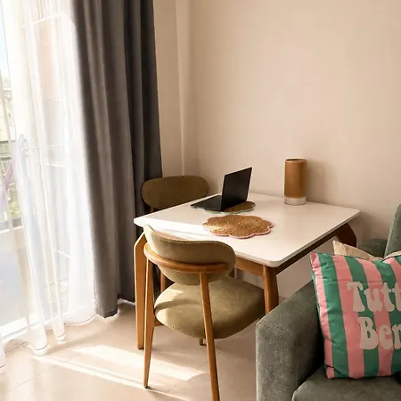 Apartamento Sunkissed In Albania Golem (Tirana)