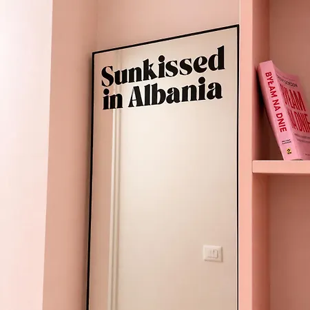 Sunkissed In Albania Apartamento